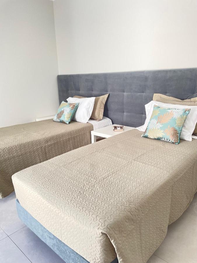 T1 Com Patio Apartment Портиман Екстериор снимка